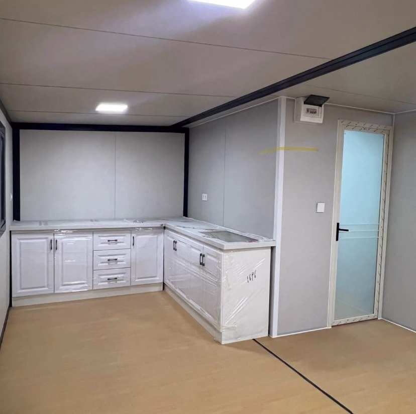 Módulo expandible 40ft — baño completo